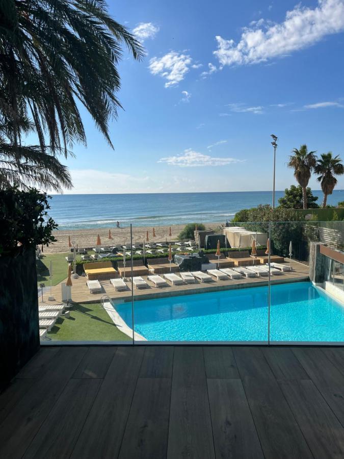 Playa Grande By Tropical - Adults Only Hotel Gavà Kültér fotó