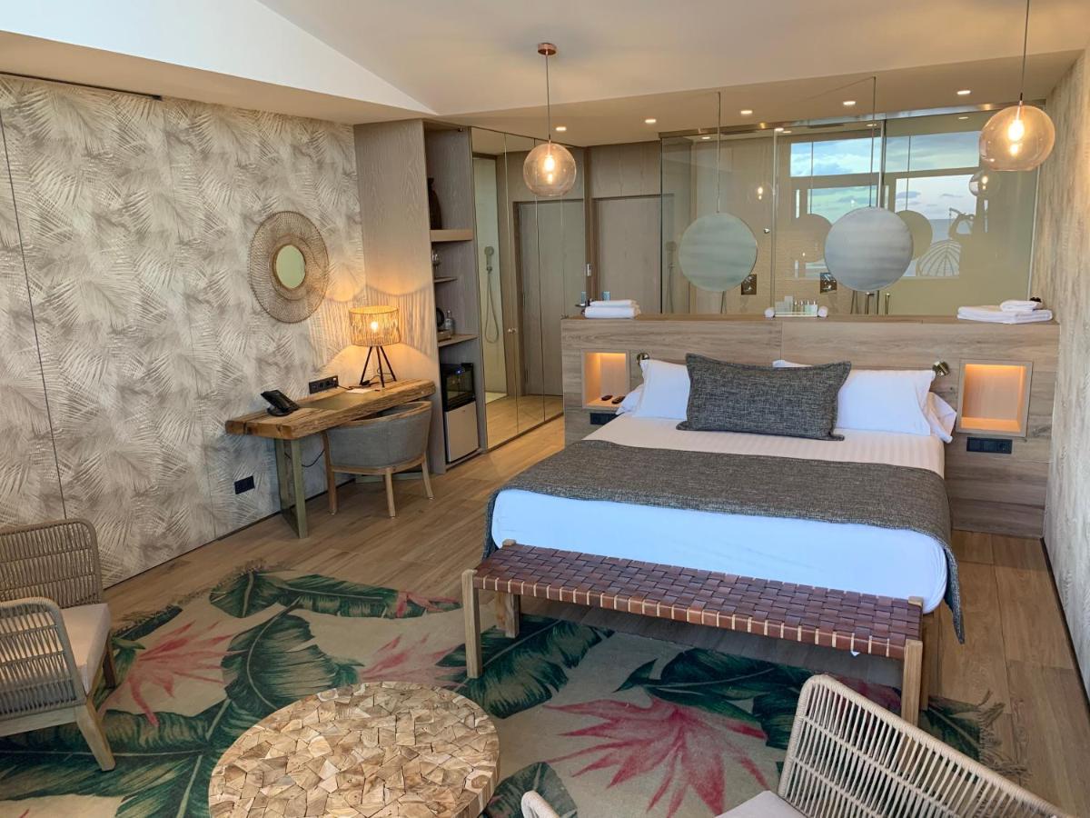 Playa Grande By Tropical - Adults Only Hotel Gavà Kültér fotó